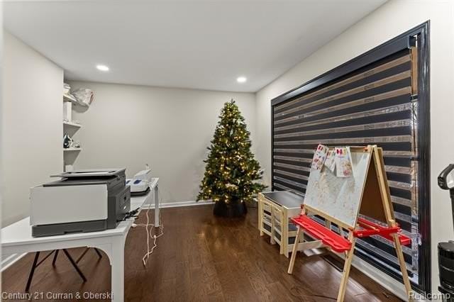 7612 Admiralty Dr - Photo 6 of 47