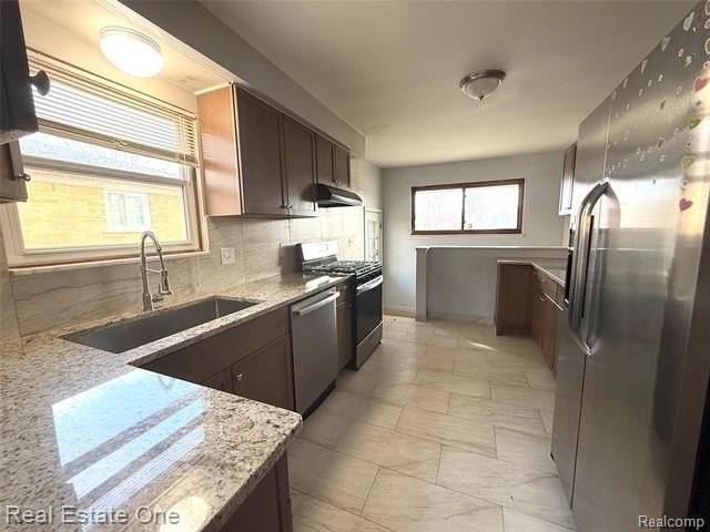 6845 Plainfield St - Photo 4 of 15