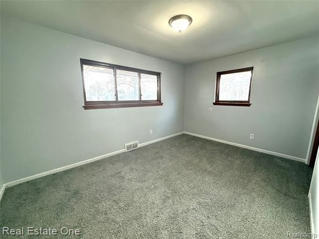 6845 Plainfield St - Photo 6 of 15