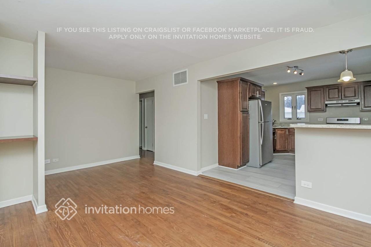 368 N Bierman Ave - Photo 5 of 17