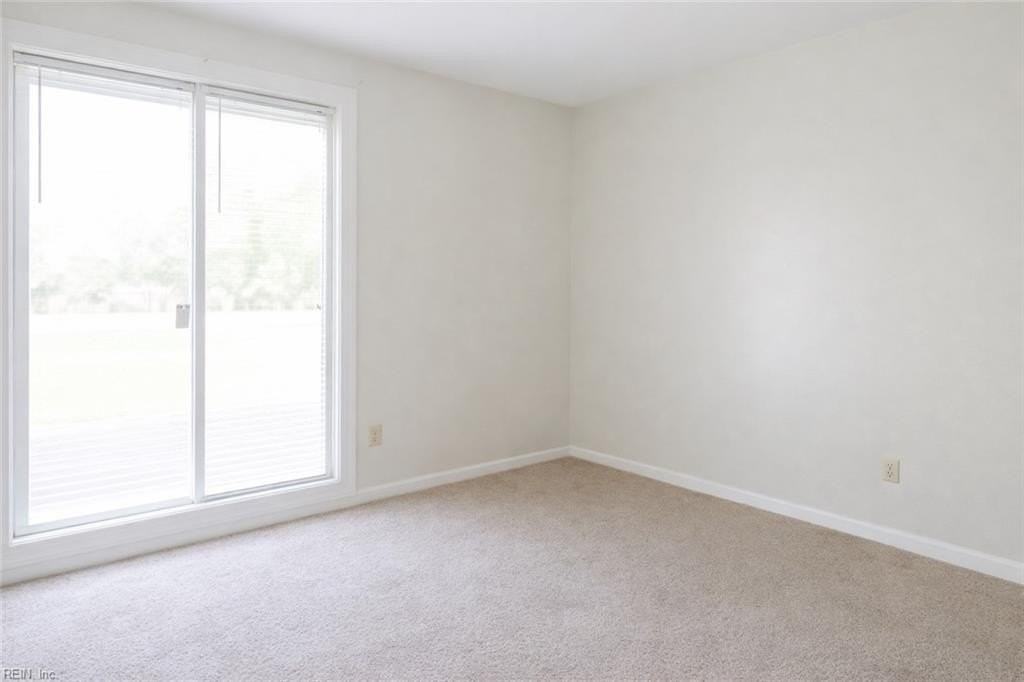 105 Hampton Club Dr - Photo 2 of 20