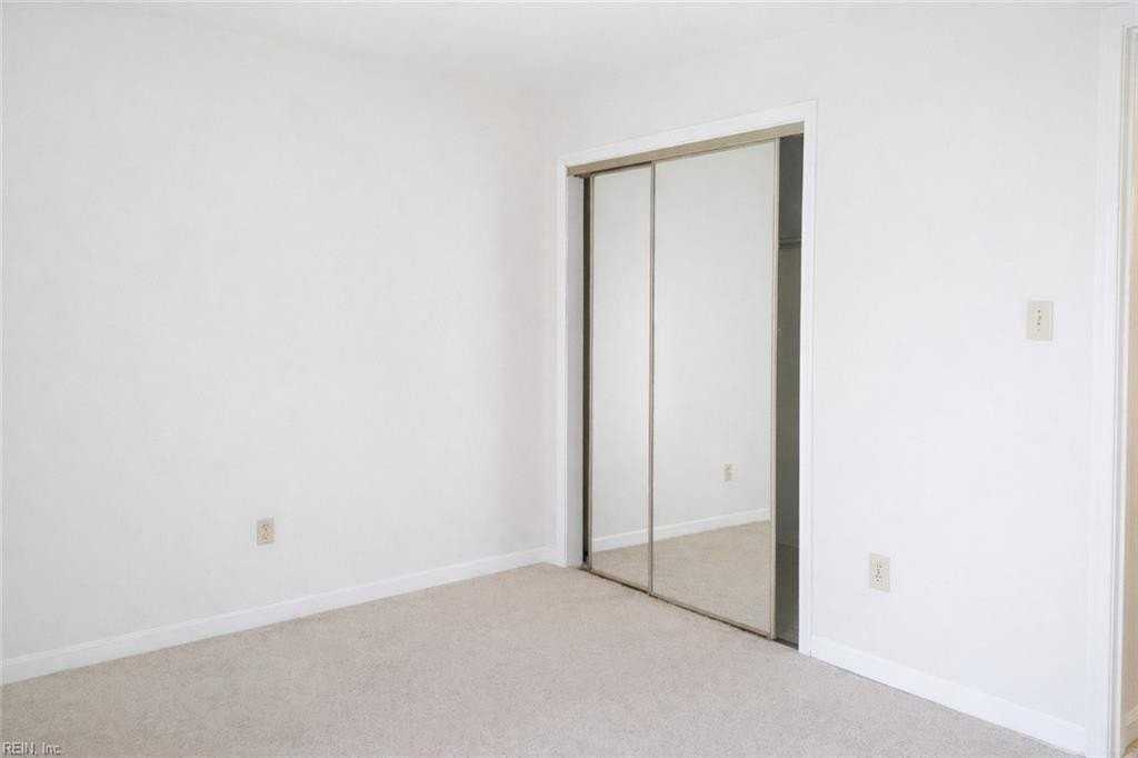 105 Hampton Club Dr - Photo 4 of 20