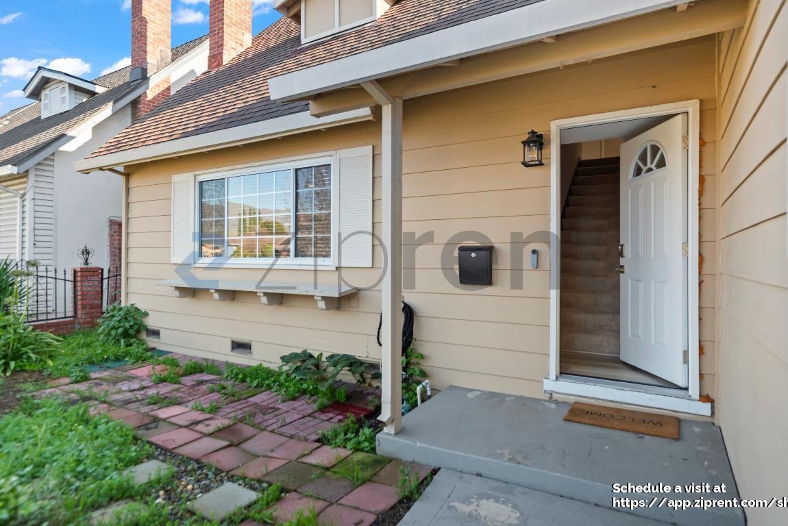 1396 Saratoga Dr - Photo 5 of 24