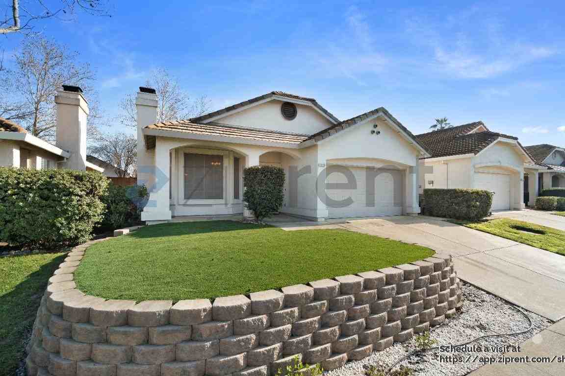 1918 Ajay Dr - Photo 2 of 21