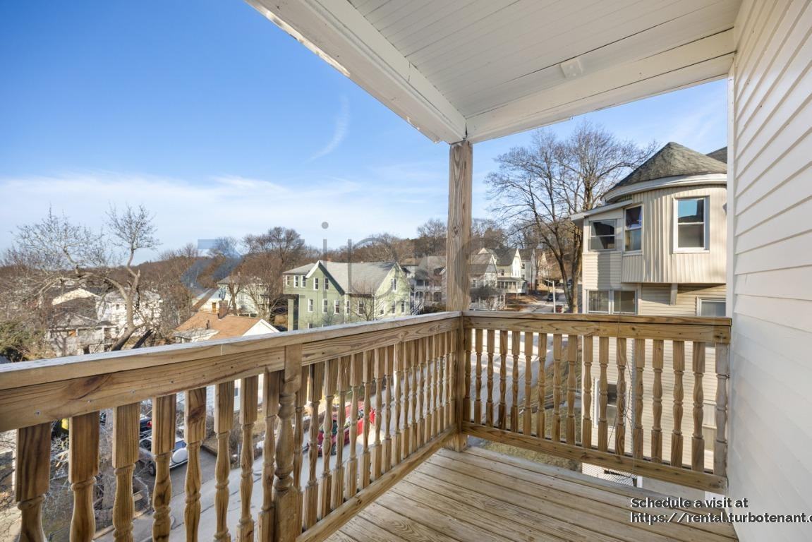 82 Green Hill Pkwy #3 - Photo 6 of 27