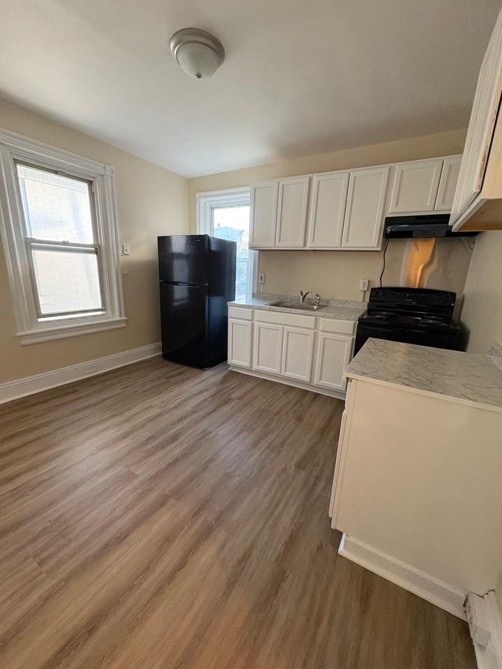 520 Fiot Ave #2 - Photo 2 of 22