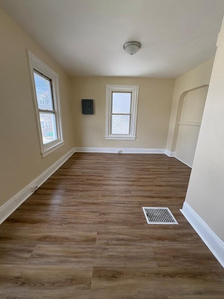 520 Fiot Ave #2 - Photo 3 of 22