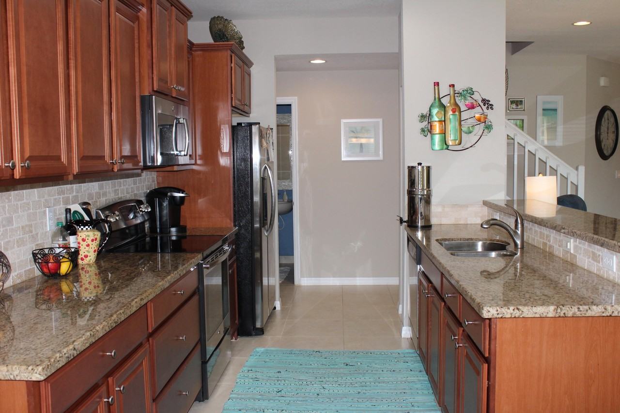 149 Gramercy Square Dr - Photo 5 of 32