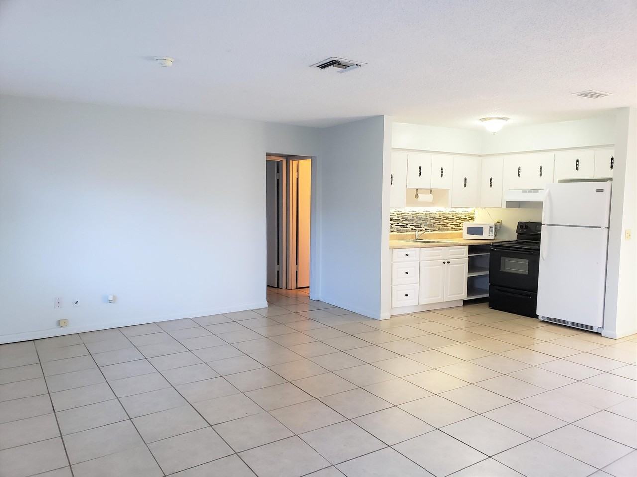 4752 Se Ebbtide Ave #4752 - Photo 2 of 8