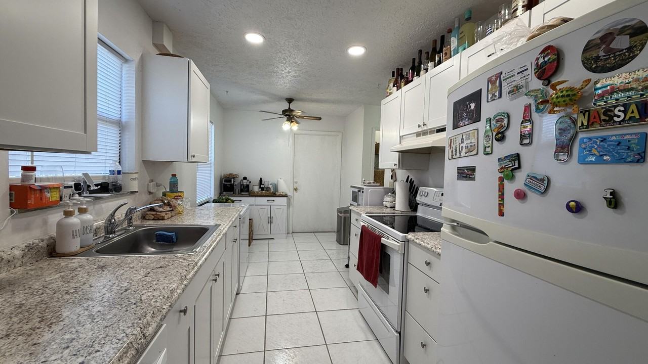 1415 Se Port St Lucie Blvd - Photo 6 of 14