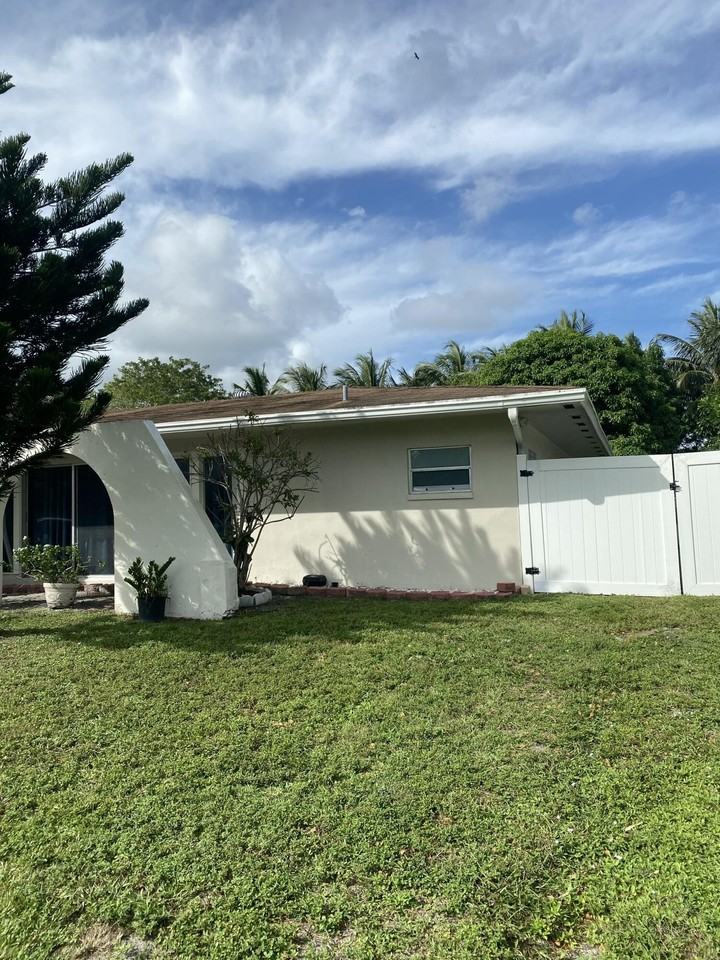 931 Hibiscus Dr - Photo 6 of 8