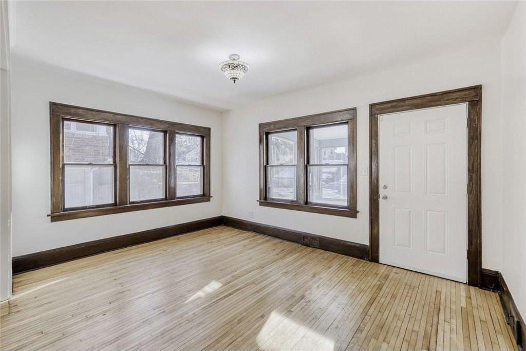 1683 Minnehaha Ave E - Photo 2 of 28