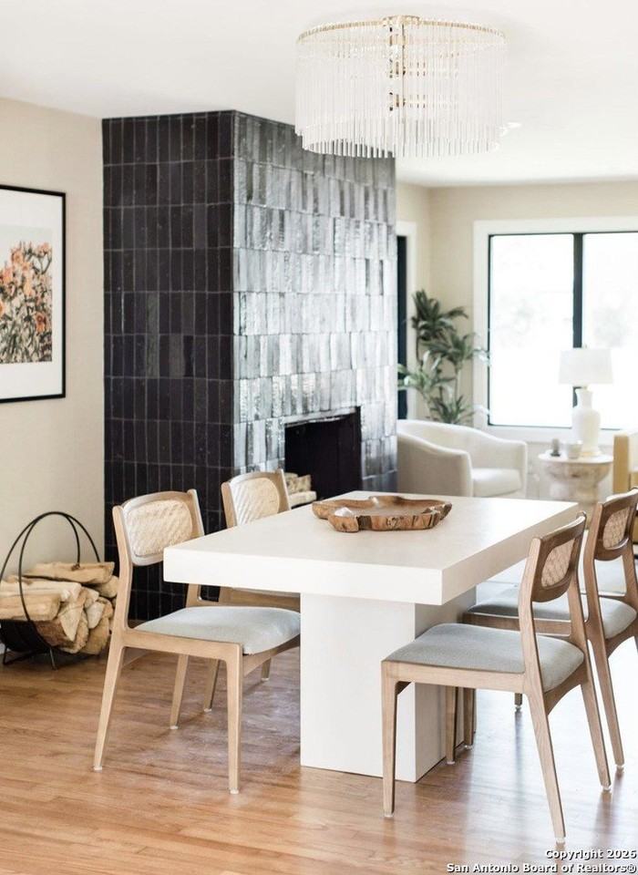 130 Brees Blvd - Photo 5 of 19