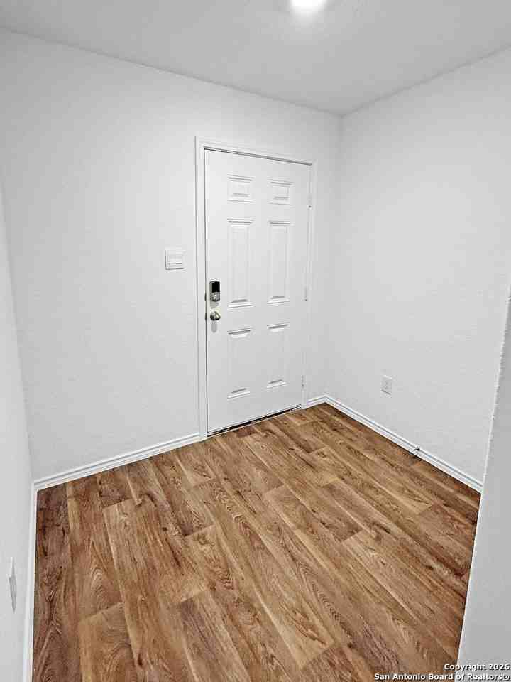 5726 Bailey Downs - Photo 4 of 24