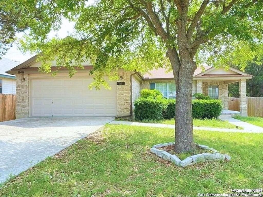 11411 Faywood - Photo 2 of 13