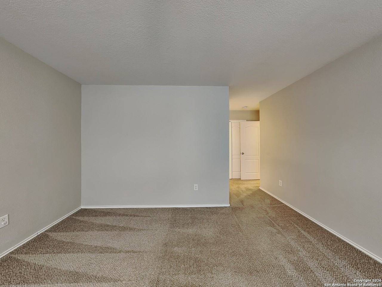 10710 Terrace Crst - Photo 5 of 22