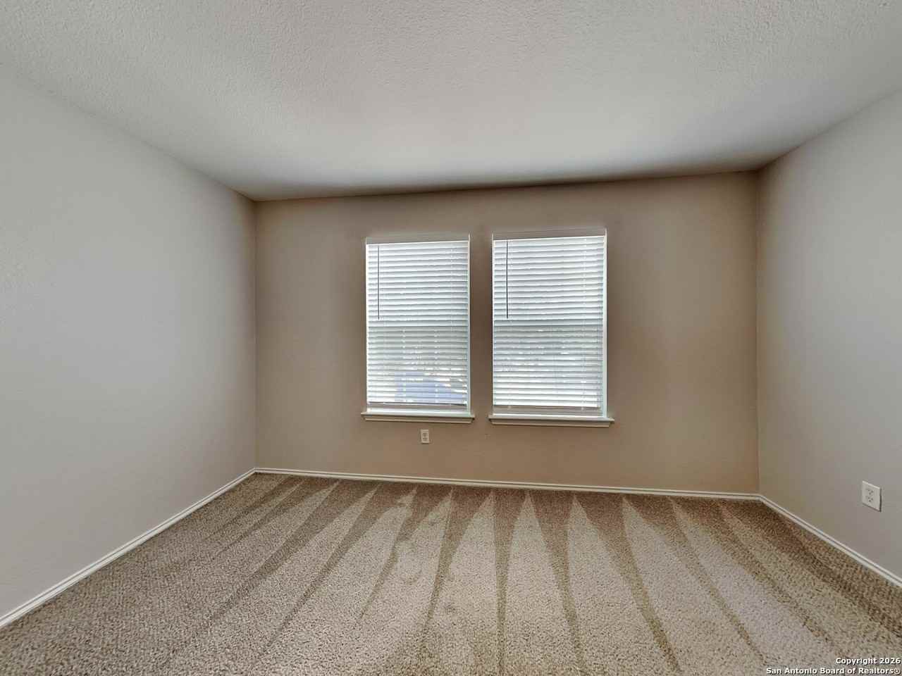 10710 Terrace Crst - Photo 6 of 22