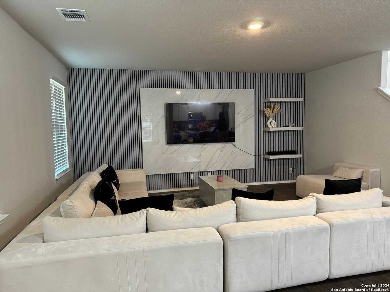 9603 Lowline Brg - Photo 4 of 16