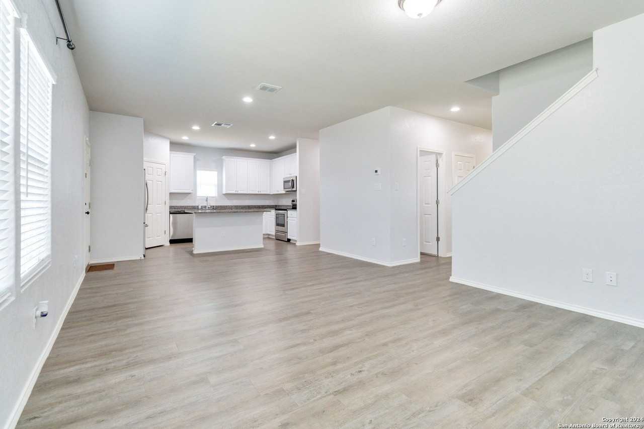 4502 Heathers Rose - Photo 6 of 18