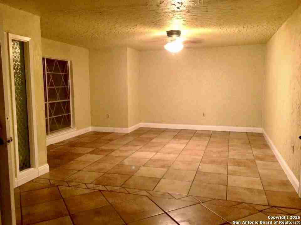 11502 Old Manse St - Photo 5 of 27