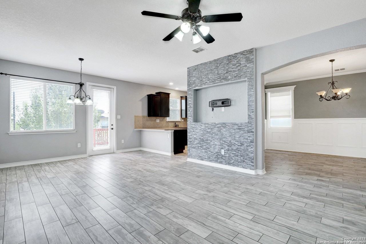 1334 Nicholas Mnr - Photo 5 of 29