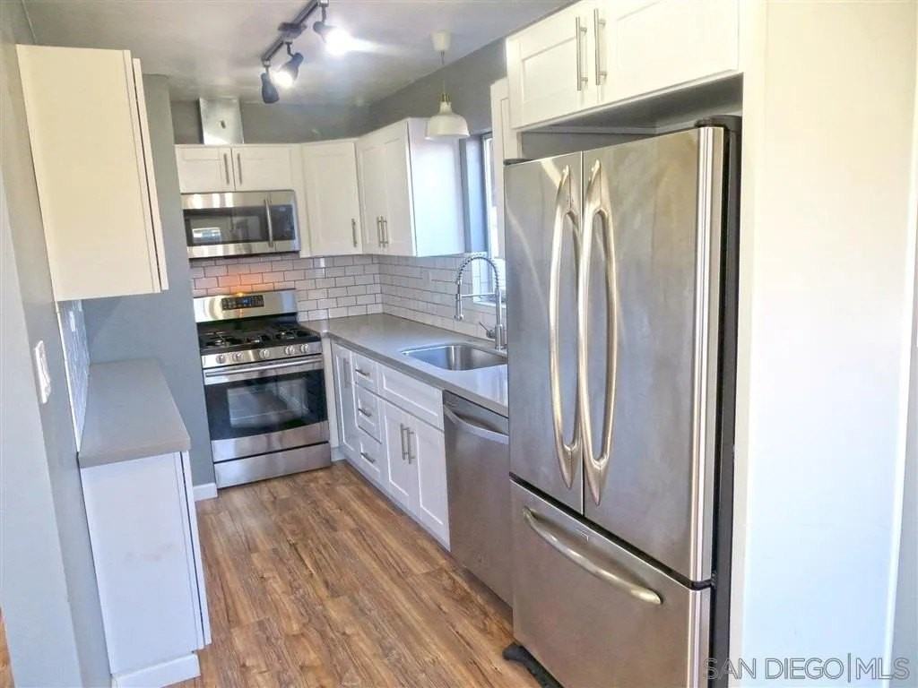 4567 Kansas St - Photo 2 of 18