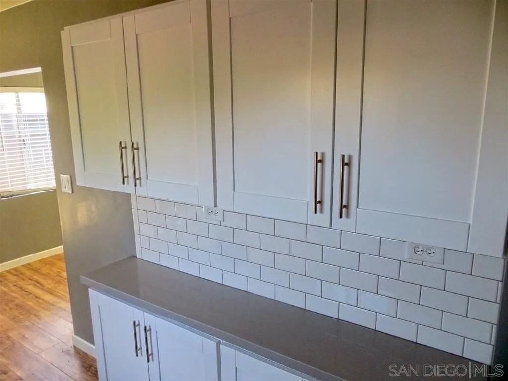 4567 Kansas St - Photo 5 of 18