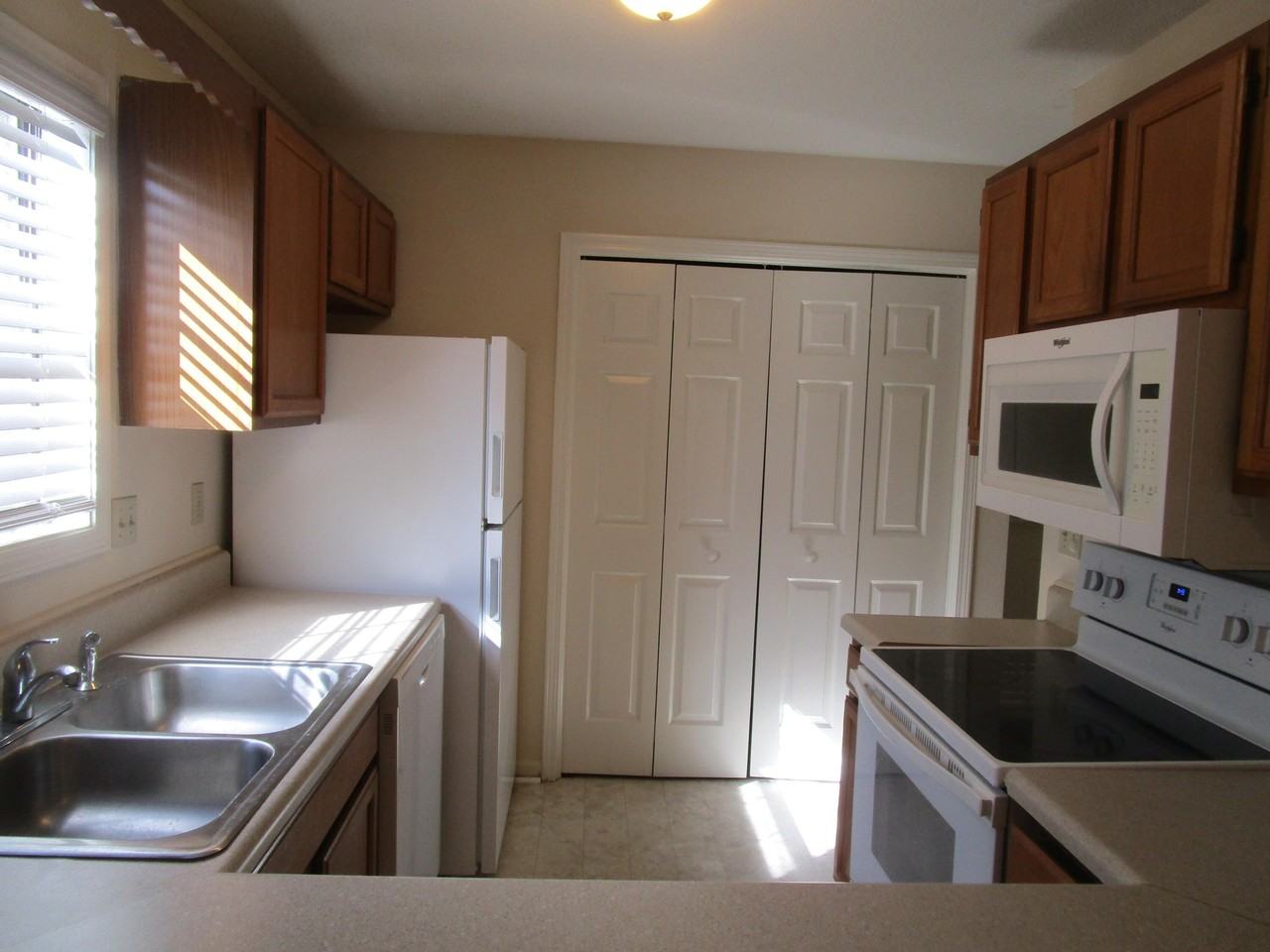 605 Archdale Dr Unit A #A - Photo 7 of 17