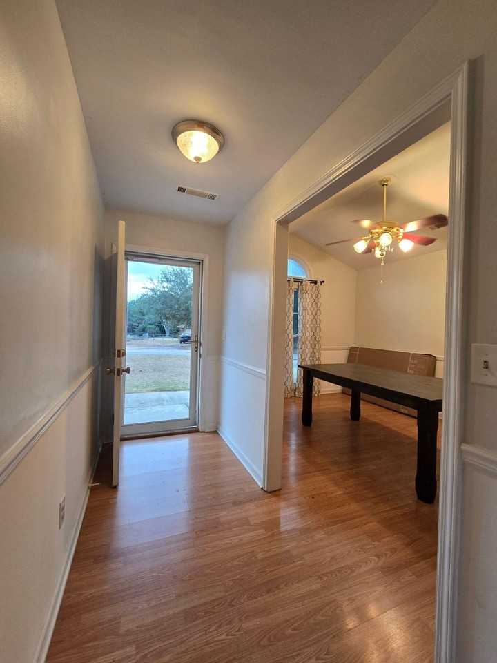 5945 Lost Creek Dr - Photo 4 of 31