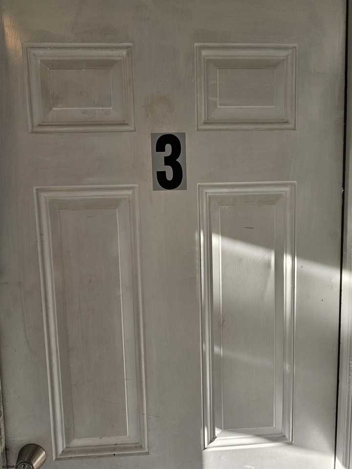 709 Adriatic Ave - Photo 4 of 19