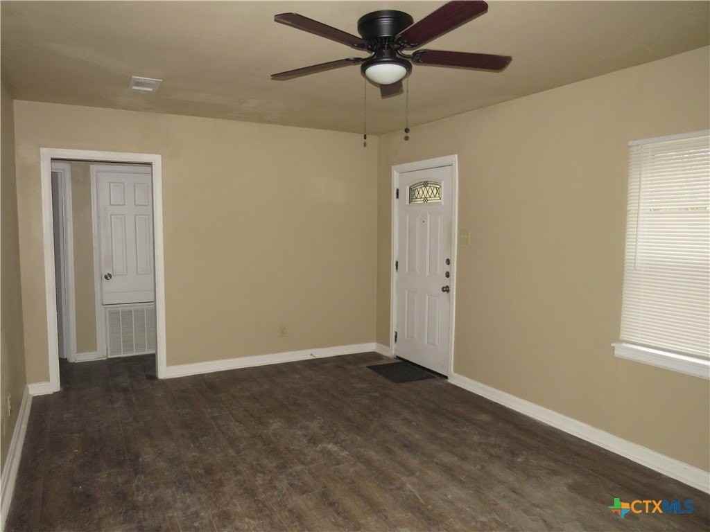 214 E Munroe Ave - Photo 7 of 15