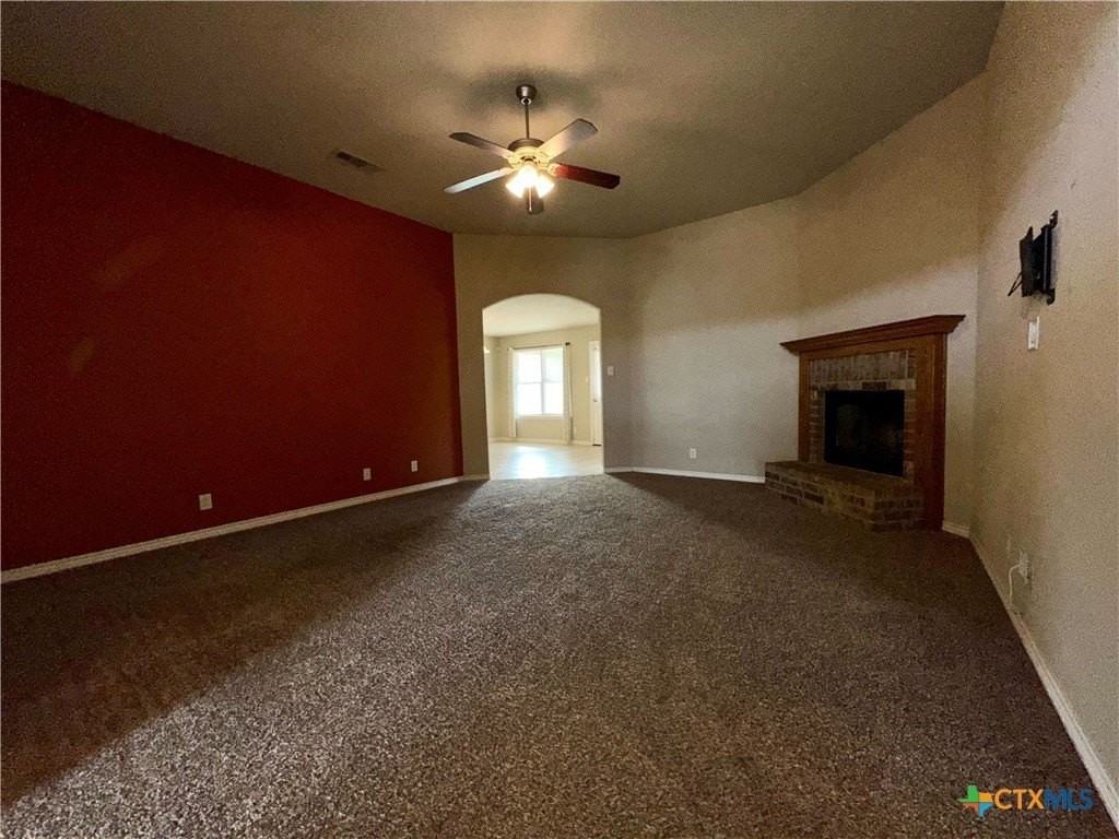 2702 Montague County Dr - Photo 7 of 27