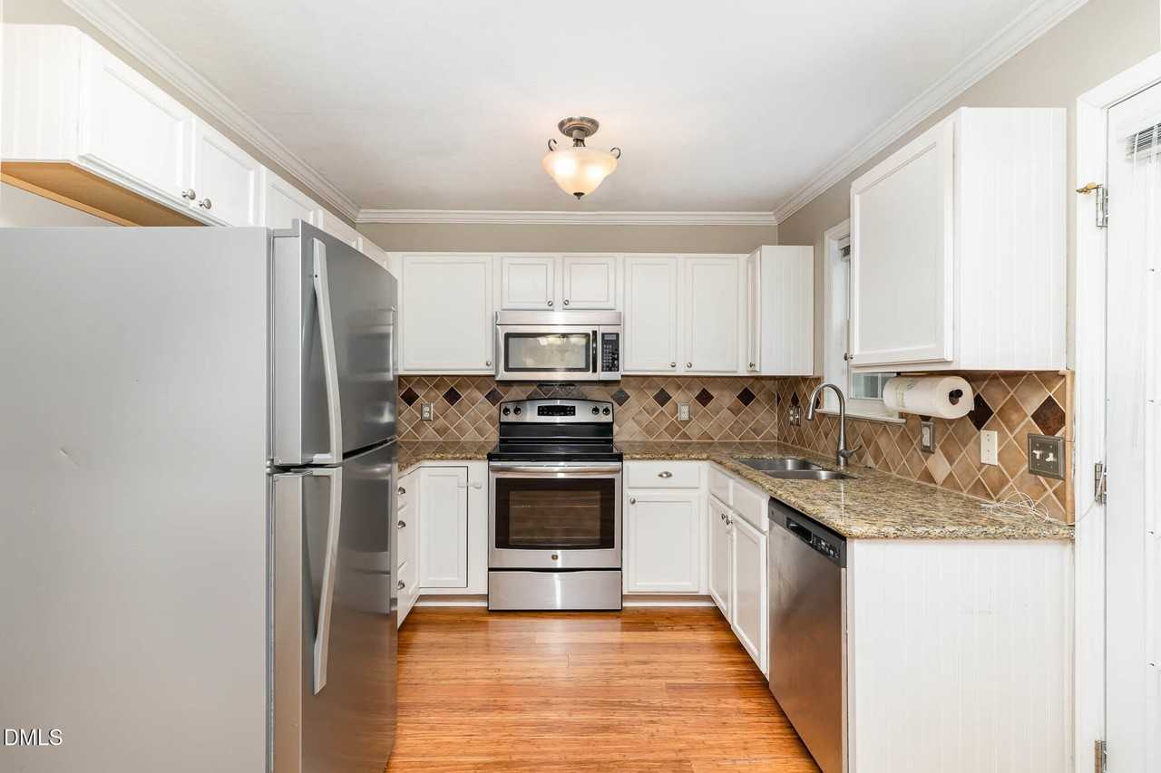2215 Turtle Point Dr - Photo 2 of 25