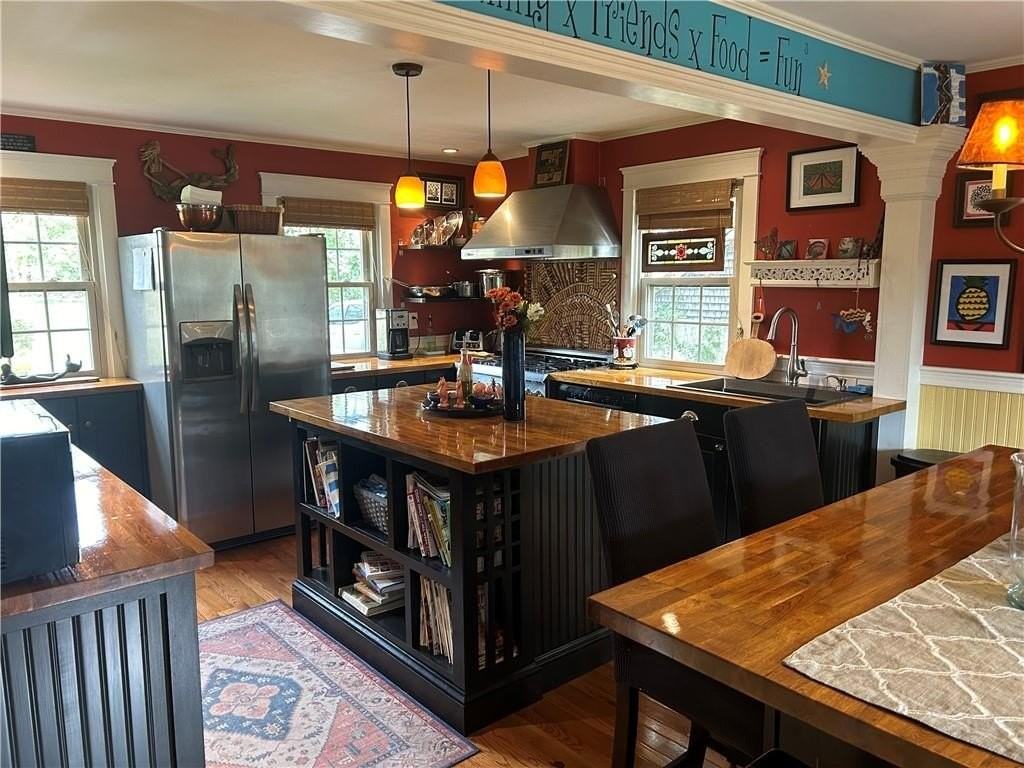 7 Boulevard E - Photo 3 of 39