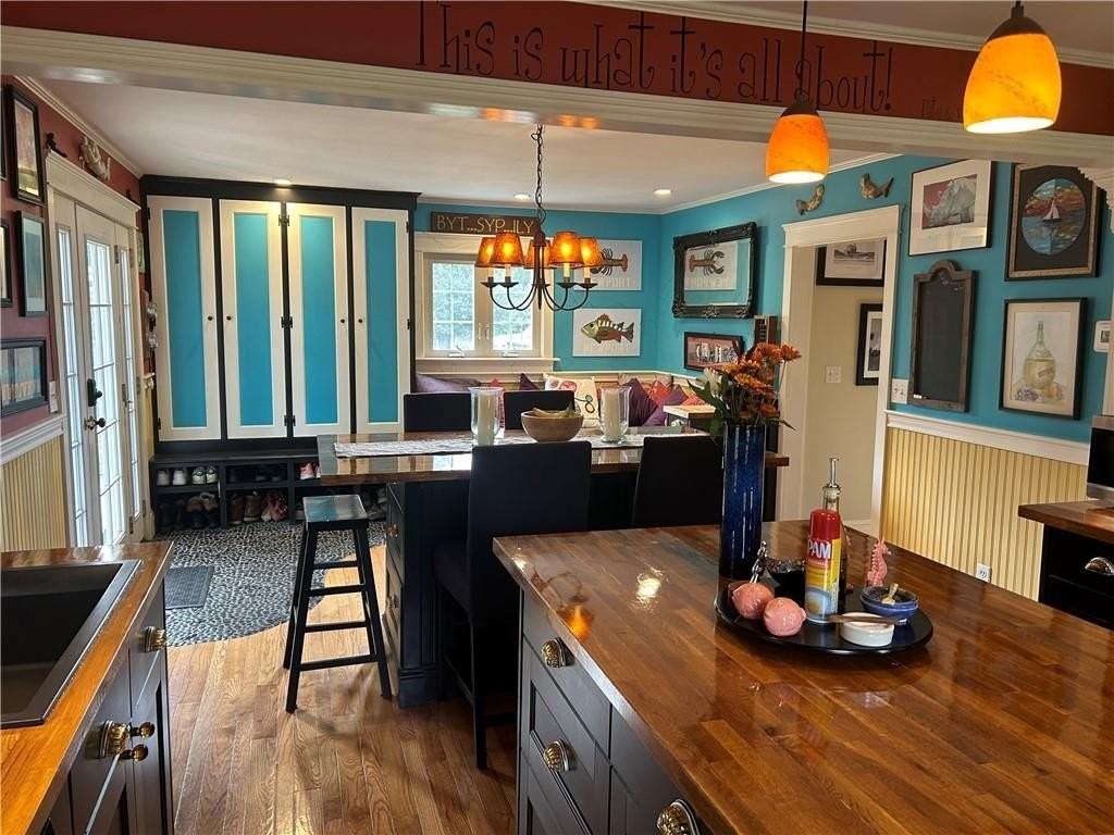 7 Boulevard E - Photo 4 of 39