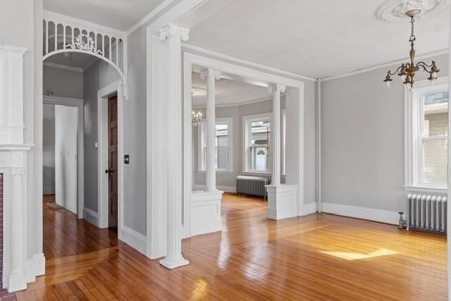 242 Waterman St - Photo 7 of 24