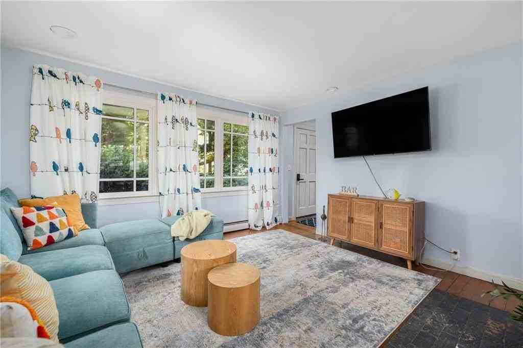 37 Concord Dr - Photo 2 of 35