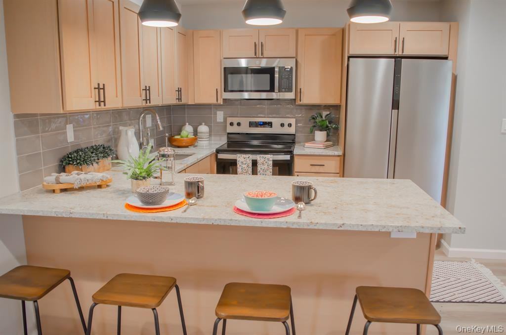 540 Joslen Blvd - Photo 6 of 36