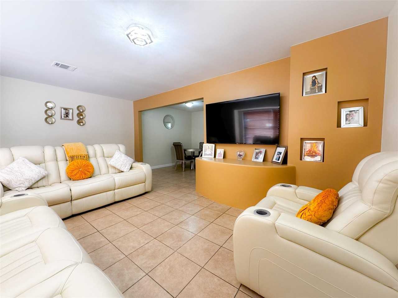 6551 S Briar Bayou Dr - Photo 4 of 26