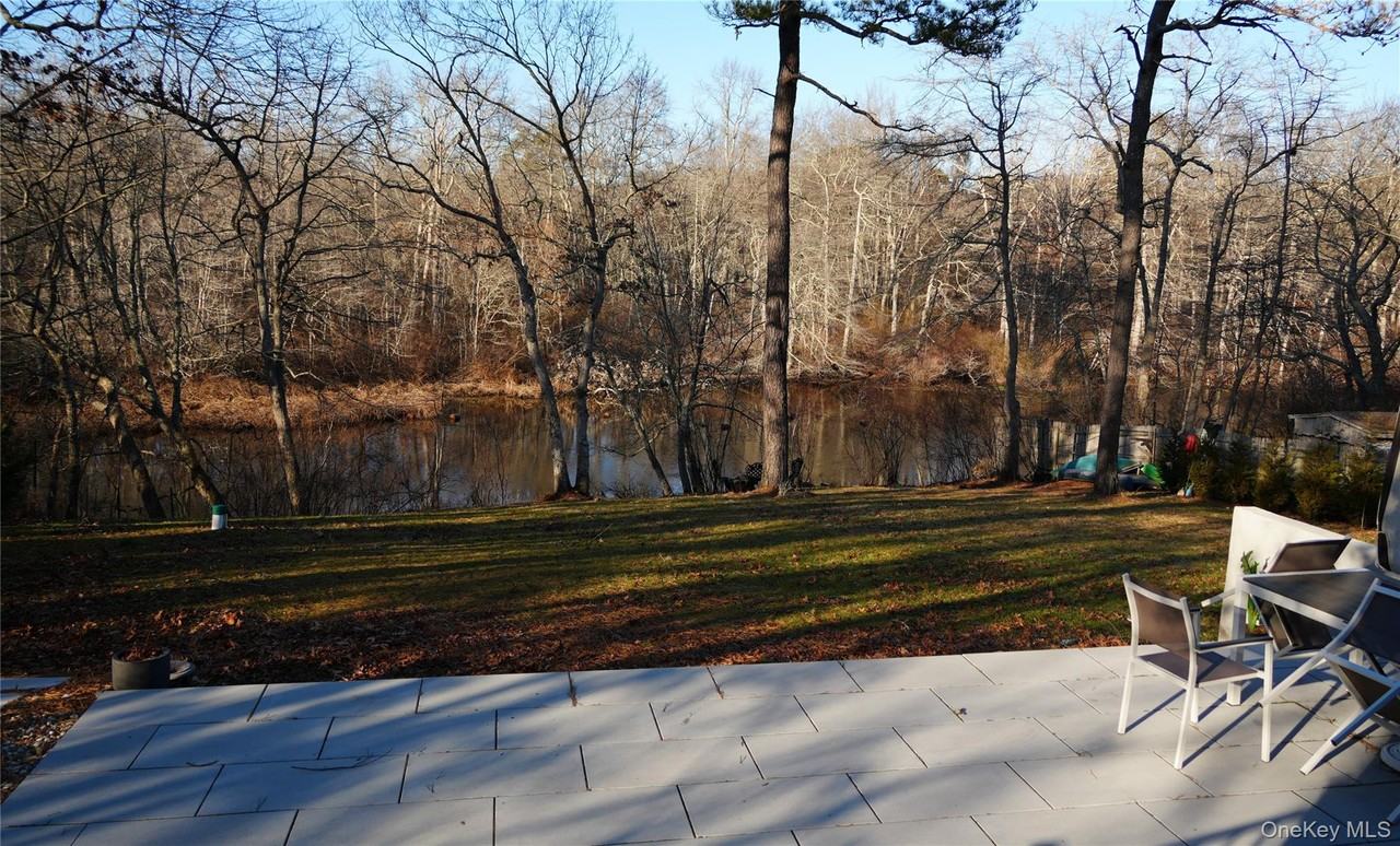 371 S River Rd - Photo 4 of 24