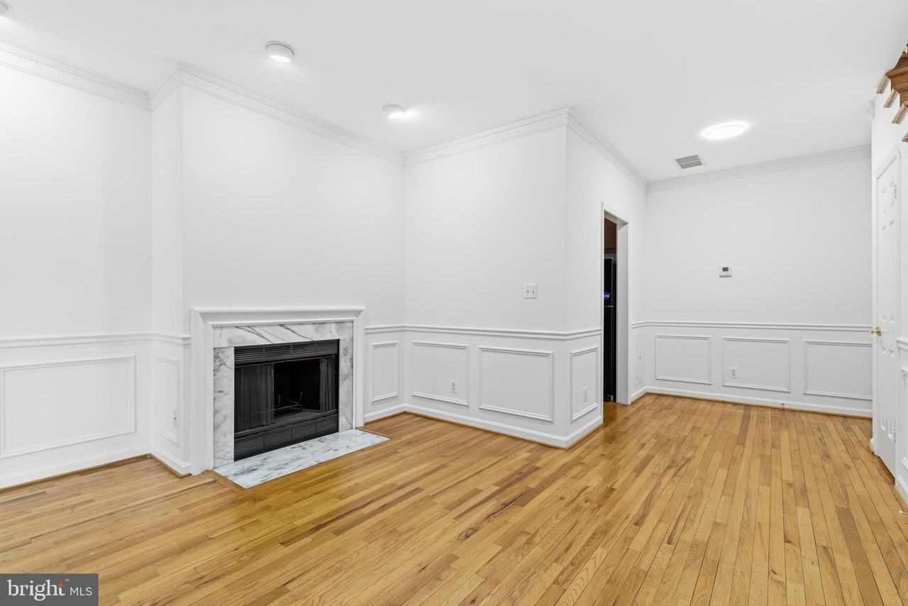 1203 N St Nw Apt E #E - Photo 5 of 24