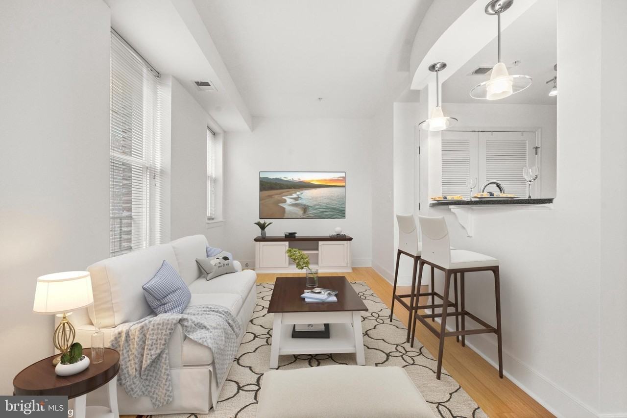 1106 Columbia Rd Nw Apt 304 #304 - Photo 3 of 25