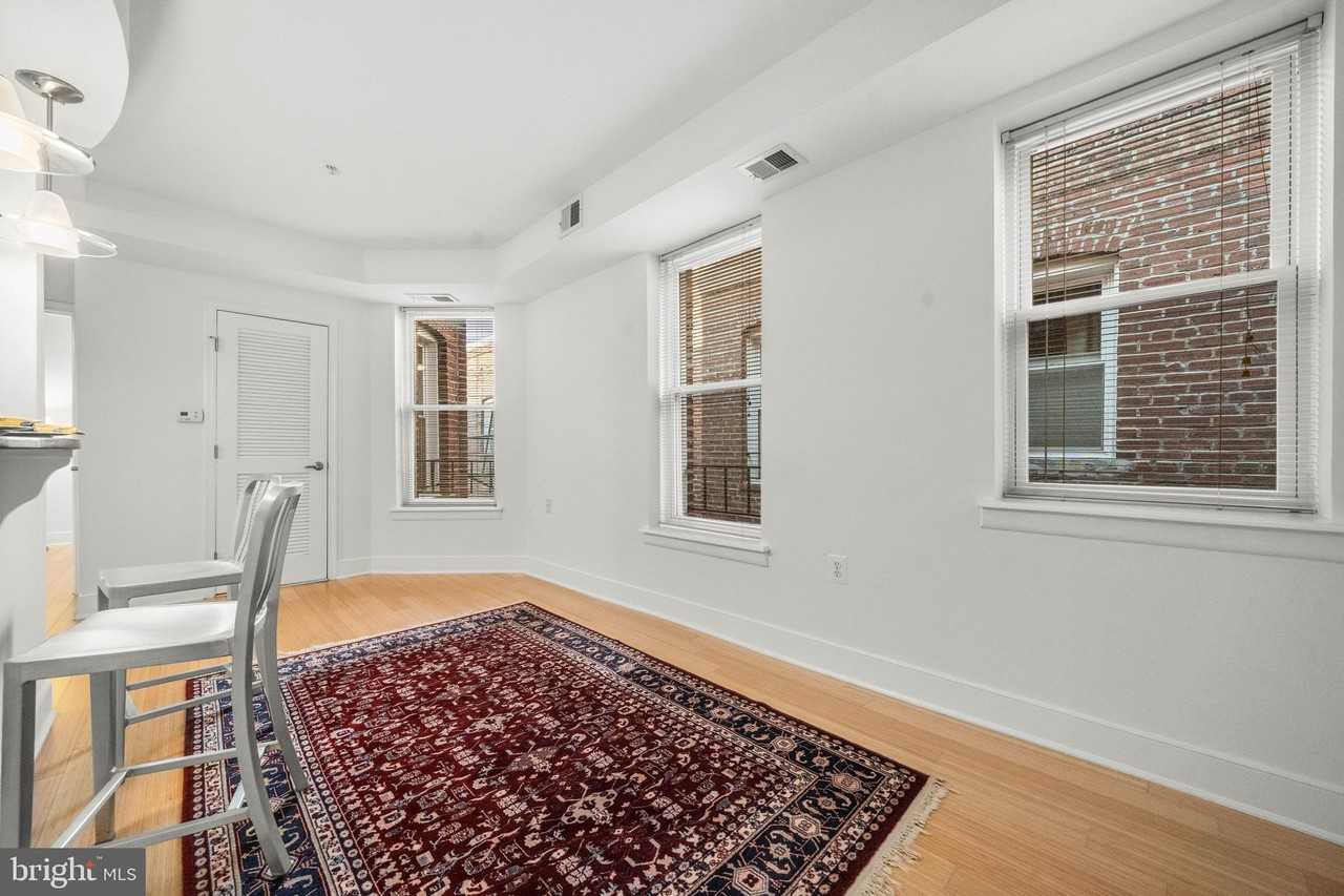 1106 Columbia Rd Nw Apt 304 #304 - Photo 7 of 25