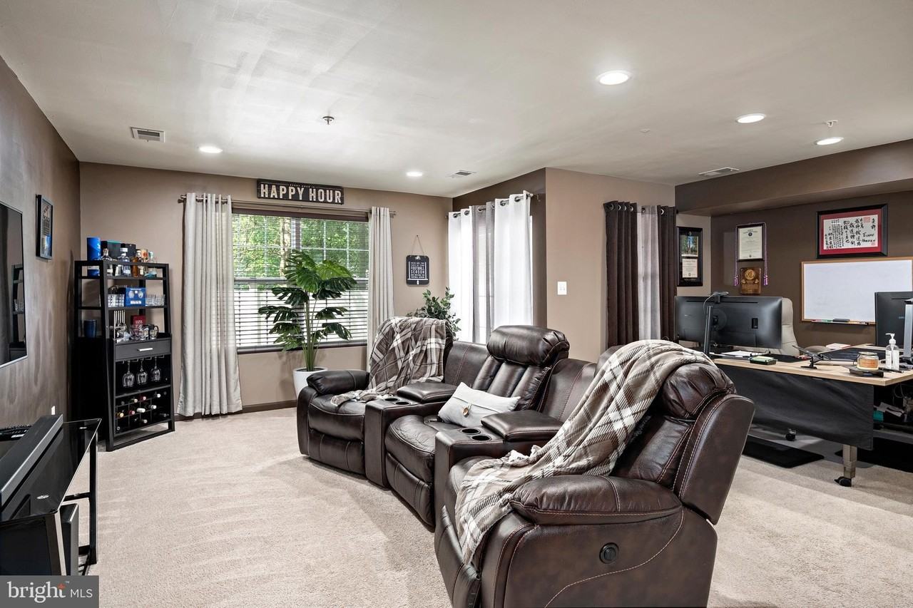 7530 Stonehouse Run Dr - Photo 4 of 50