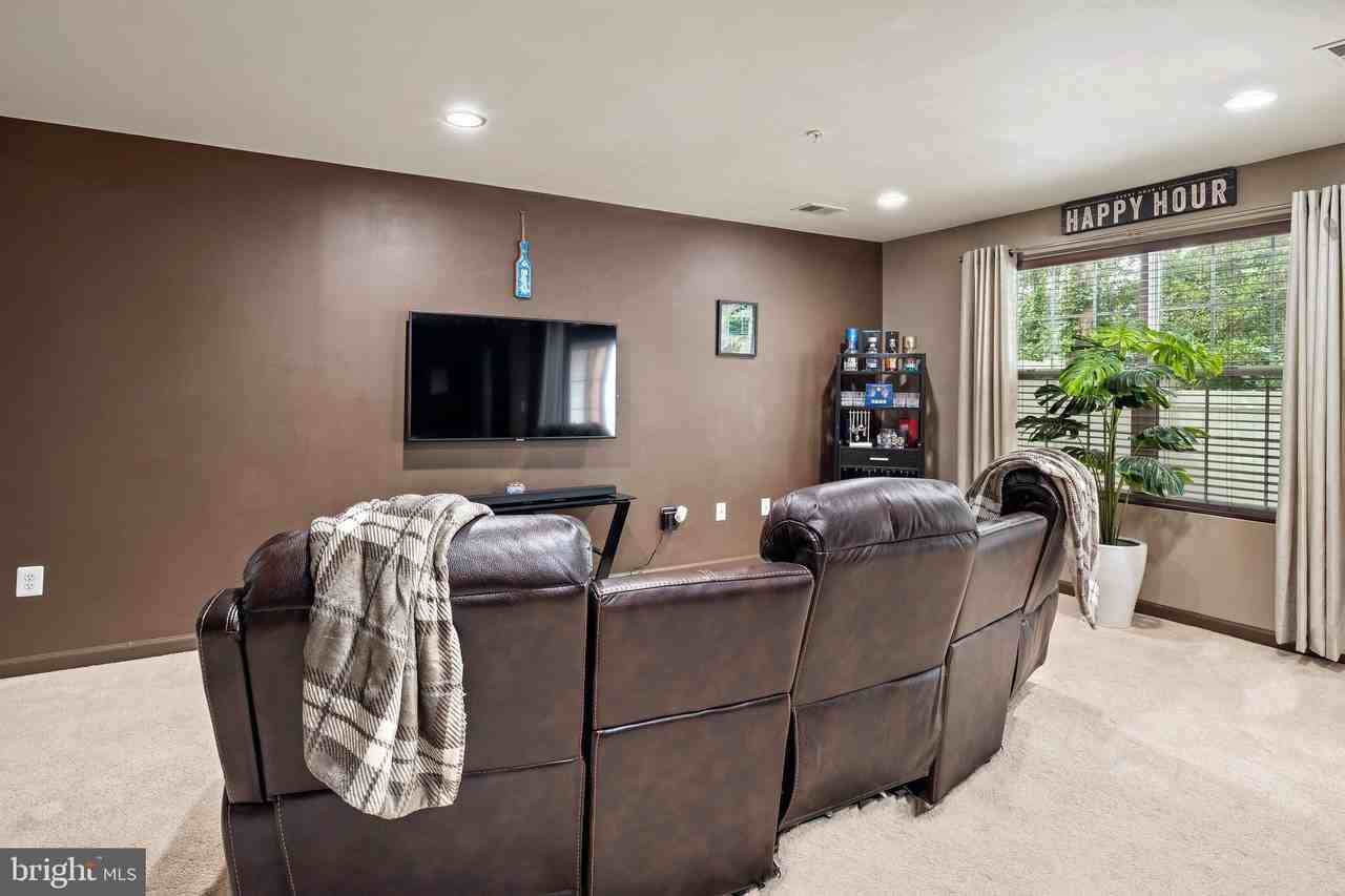 7530 Stonehouse Run Dr - Photo 6 of 50