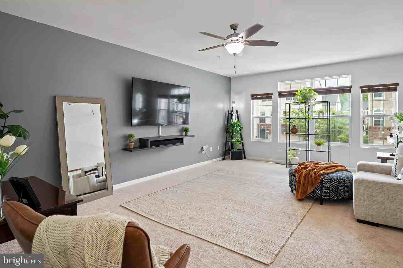 7530 Stonehouse Run Dr - Photo 7 of 50