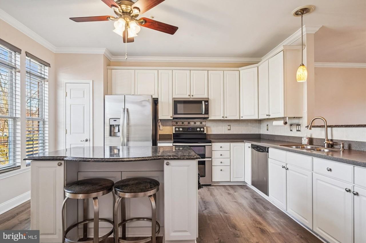 3834 Glebe Meadow Way - Photo 4 of 50