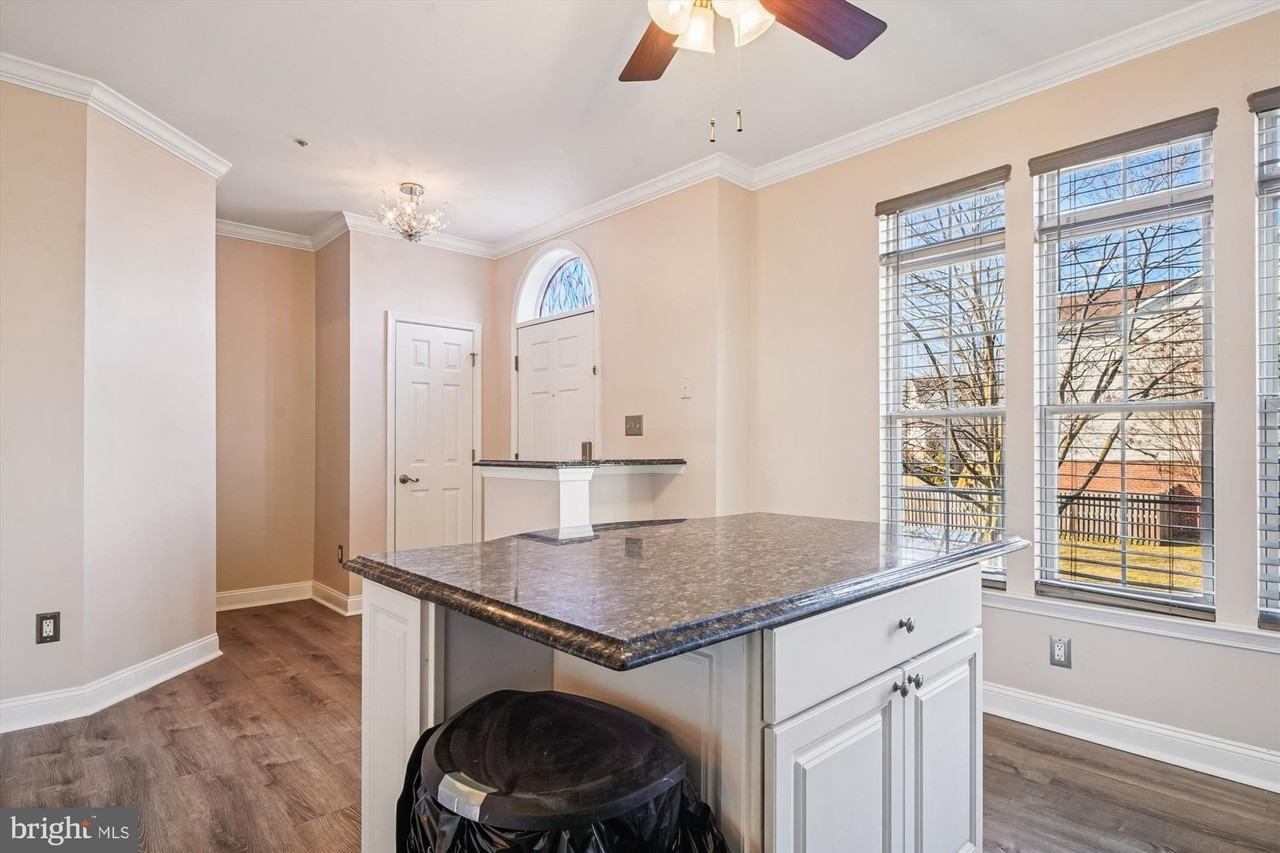 3834 Glebe Meadow Way - Photo 6 of 50