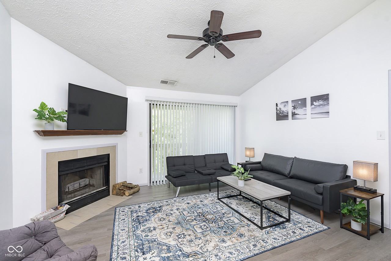 4351 Village Parkway Cir W ##9 - Photo 5 of 28