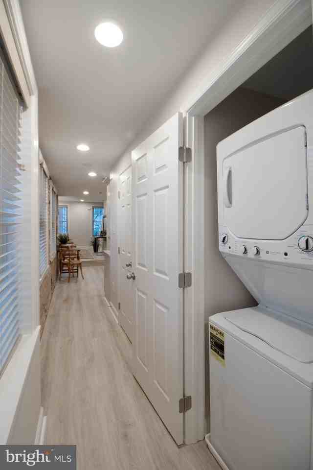 343 Scott St Apt 2 #2 - Photo 6 of 17